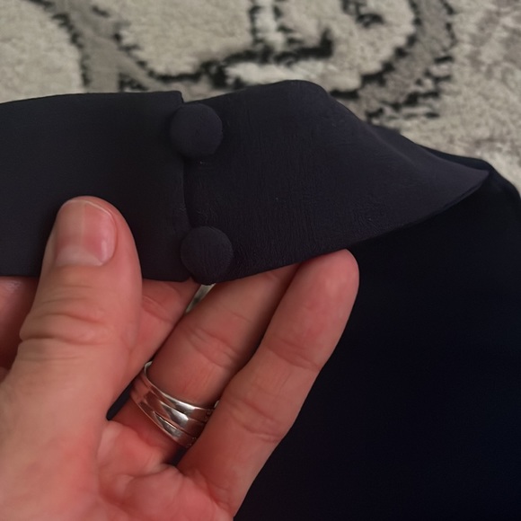 Alice + Olivia navy blue cropped halter top with sheer ruffle size XS - Picture 6 of 12